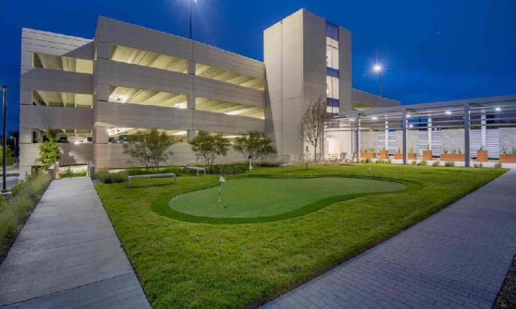 10 Tips for Maintaining an Artificial Grass Putting Green