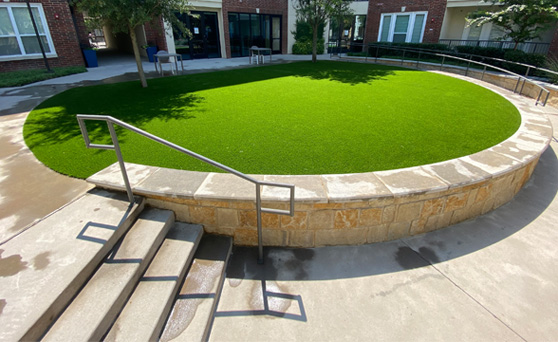 Stone Retaining Wall Artificial Turf Outdoor Area