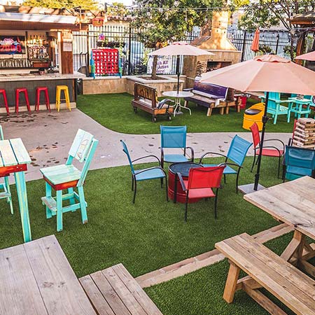 Commercial Property - Amenity Lawn, Bar 2909, Storefront