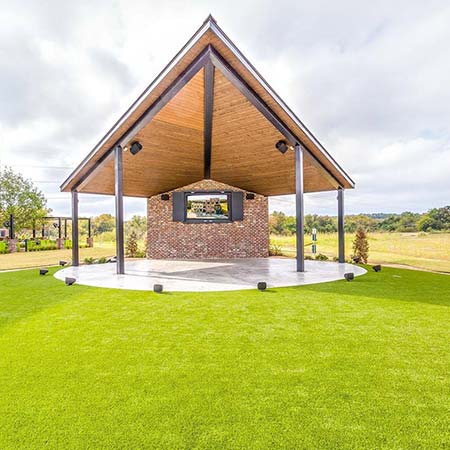 Commercial Property - Amenity Lawn, Windmiller