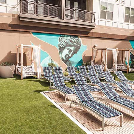 Multi Familly Living - Amenity lawn Pool