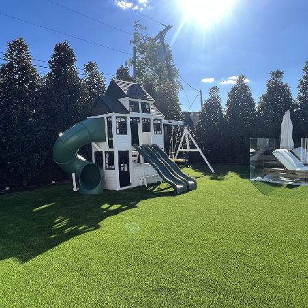 Residential B ackyard Playground Eyelevel Glass Wall Lounge